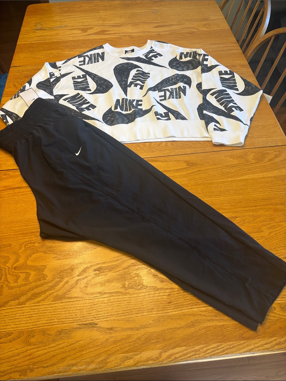 Women’s two piece Nike White Cropped Logo Sweatshirt with Black Nike Track Pants - Picture 4 of 10